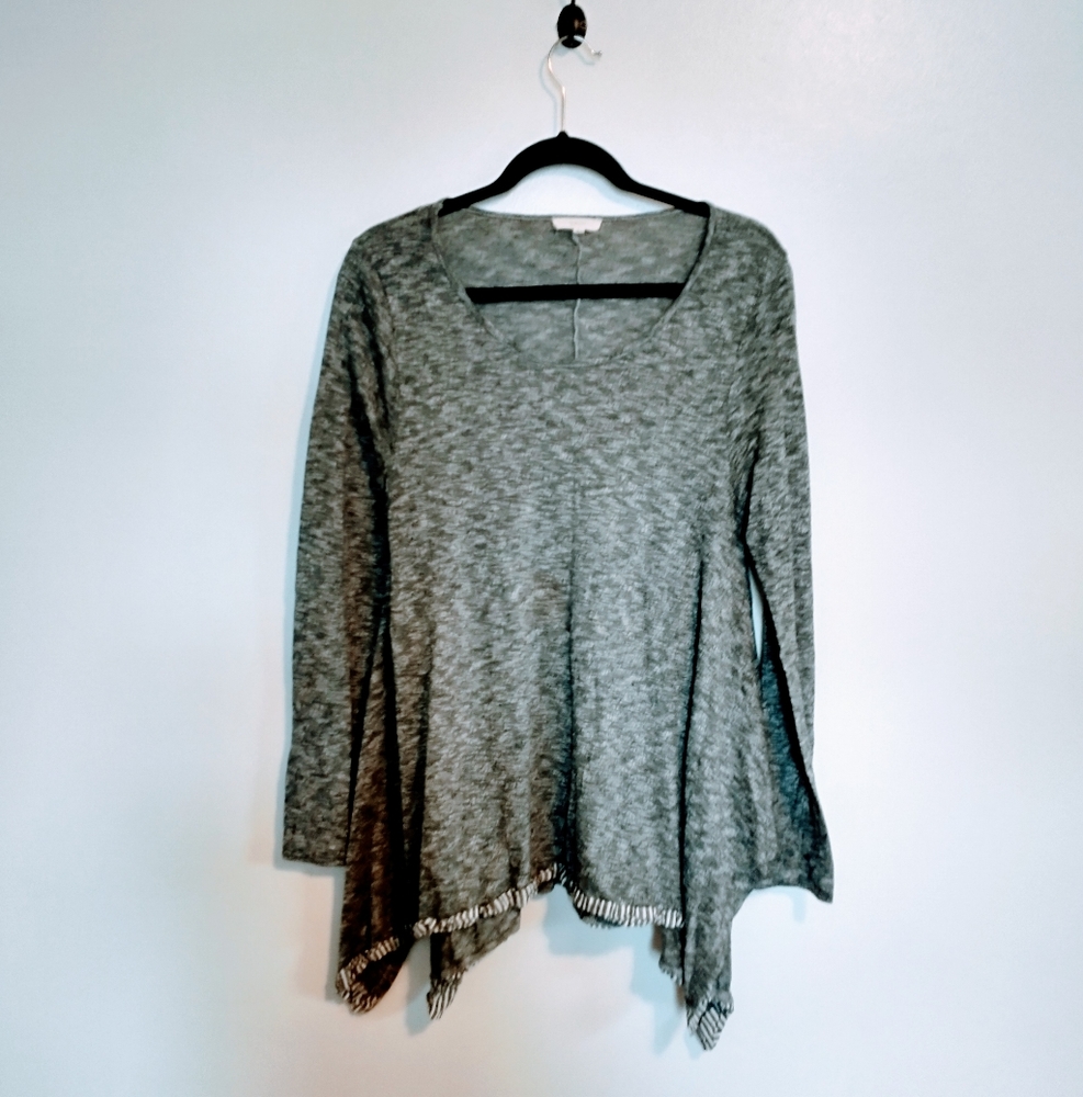 Easel size large oversized tunic light weight sweater